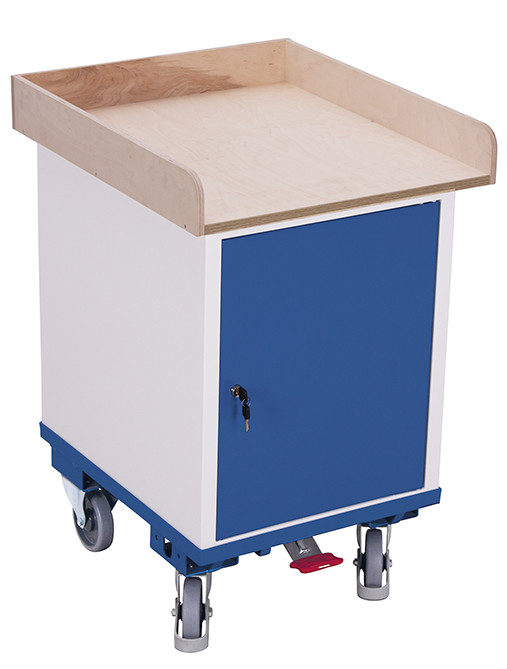 Cabinet with hinged door and 1 load surface